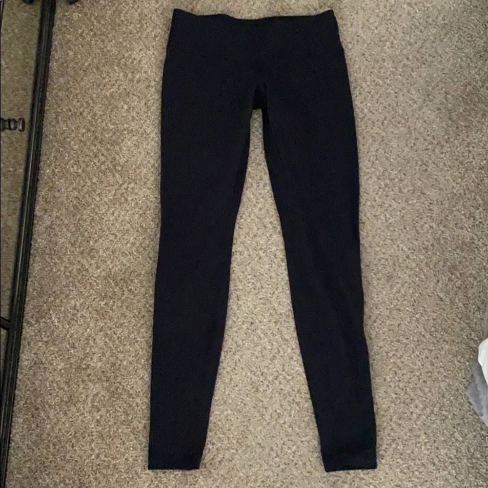 Black Women's Seamless Leggings - Classic Slim Fit